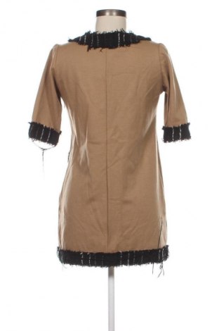 Ruha REPLICA, Méret S, Szín Bézs, Ár 16 000 Ft