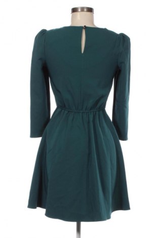 Рокля Reserved, Размер XS, Цвят Зелен, Цена 18,99 лв.