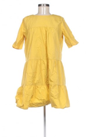 Рокля Reserved, Размер M, Цвят Жълт, Цена 39,00 лв.