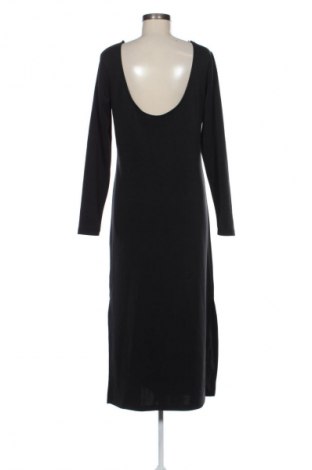 Рокля Reserved, Размер XL, Цвят Черен, Цена 39,10 лв.