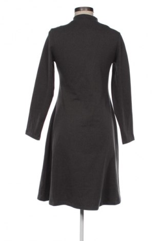 Рокля Reserved, Размер L, Цвят Зелен, Цена 39,15 лв.