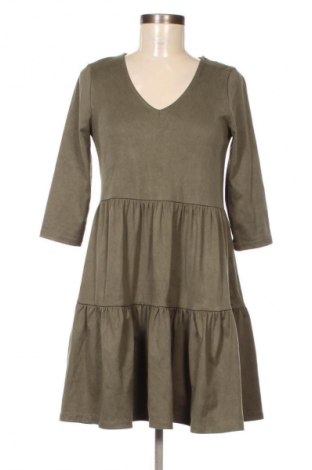 Kleid Reserved, Größe M, Farbe Grün, Preis 16,99 €