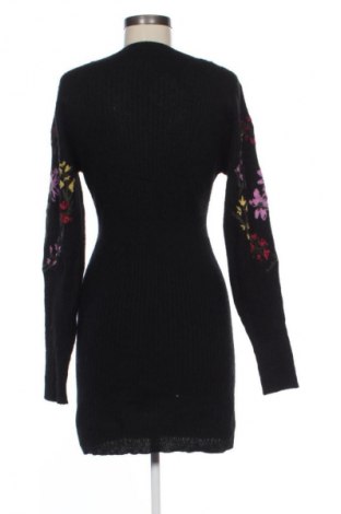 Šaty  Rouje, Velikost S, Barva Černá, Cena  1 646,00 Kč