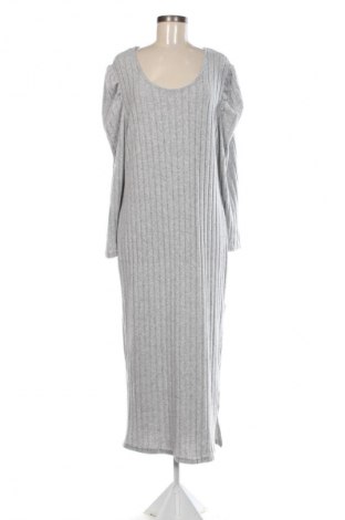 Sukienka SHEIN, Rozmiar 3XL, Kolor Szary, Cena 86,99 zł