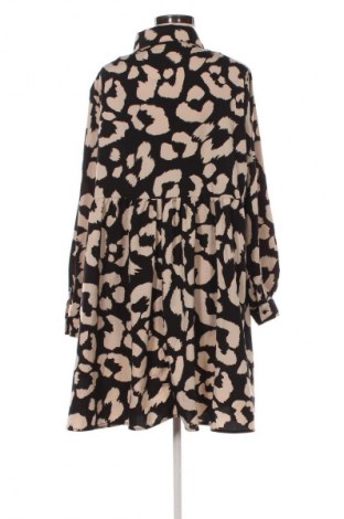 Рокля SHEIN, Размер XXL, Цвят Многоцветен, Цена 33,99 лв.