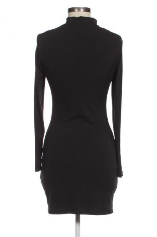 Sukienka SHEIN, Rozmiar M, Kolor Czarny, Cena 46,99 zł