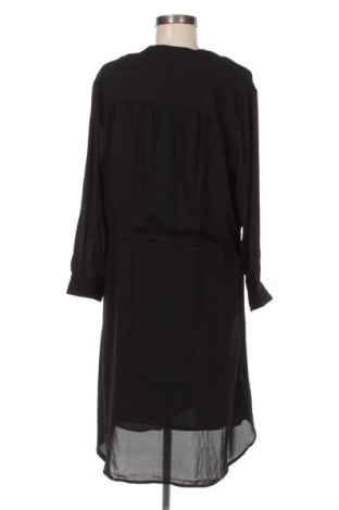 Kleid Selected Femme, Größe M, Farbe Schwarz, Preis 93,99 €