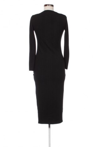 Šaty  Sinsay, Velikost S, Barva Černá, Cena  132,00 Kč