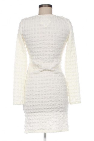 Šaty  Sinsay, Velikost M, Barva Krémová, Cena  419,00 Kč