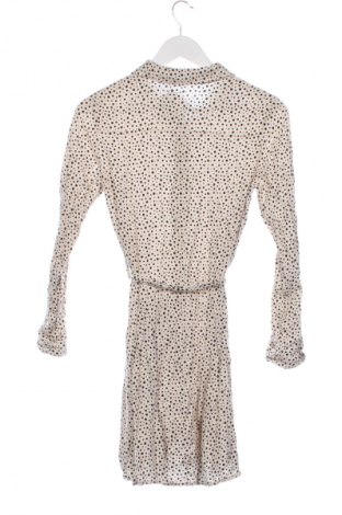 Рокля Sinsay, Размер XS, Цвят Многоцветен, Цена 44,99 лв.