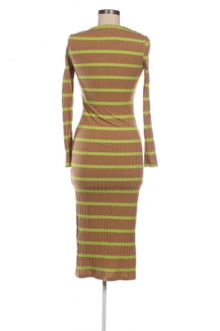 Sukienka Sinsay, Rozmiar S, Kolor Kolorowy, Cena 89,66 zł