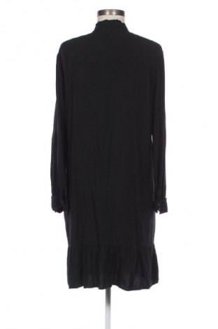 Sukienka Sisters Point, Rozmiar M, Kolor Czarny, Cena 80,99 zł