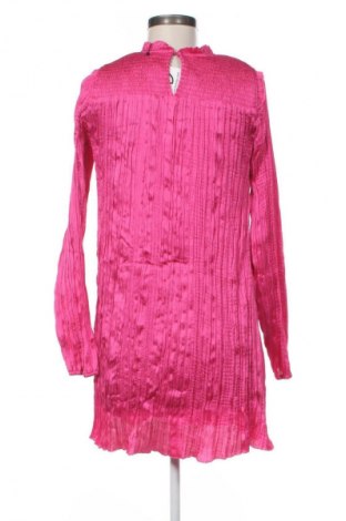 Рокля Steve Madden, Размер S, Цвят Розов, Цена 152,99 лв.