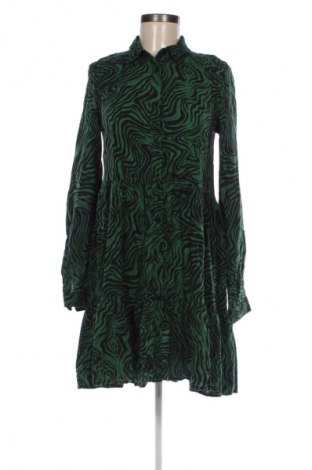 Φόρεμα Stradivarius, Μέγεθος S, Χρώμα Πολύχρωμο, Τιμή 39,39 €