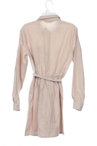 Kleid Stradivarius, Größe XS, Farbe Beige, Preis € 13,99