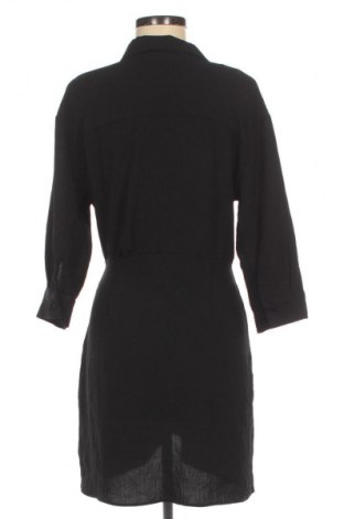 Рокля Stradivarius, Размер S, Цвят Черен, Цена 14,99 лв.