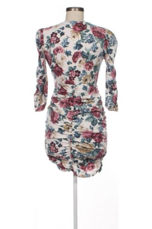 Šaty  Stradivarius, Velikost M, Barva Vícebarevné, Cena  495,00 Kč