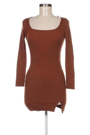 Šaty  Stradivarius, Velikost M, Barva Hnědá, Cena  729,00 Kč