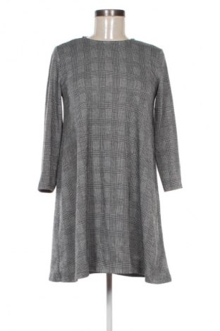 Šaty  Stradivarius, Velikost M, Barva Vícebarevné, Cena  449,00 Kč