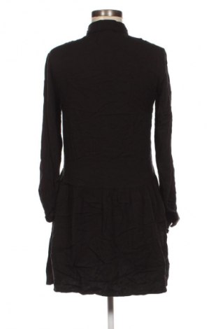 Kleid Stradivarius, Größe S, Farbe Schwarz, Preis 9,99 €