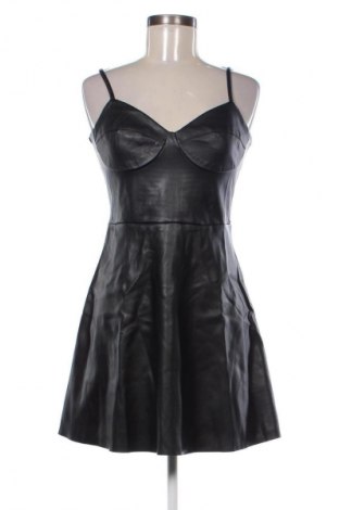 Šaty  Stradivarius, Velikost L, Barva Černá, Cena  939,00 Kč