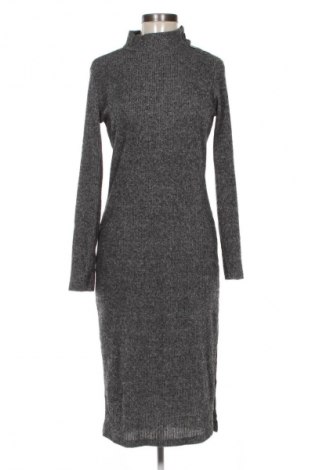 Kleid Terranova, Größe L, Farbe Grau, Preis 19,95 €
