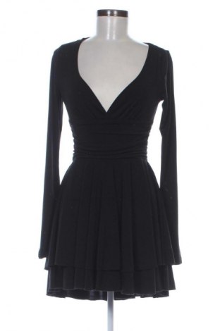 Šaty  Trendyol, Velikost L, Barva Černá, Cena  1 772,00 Kč