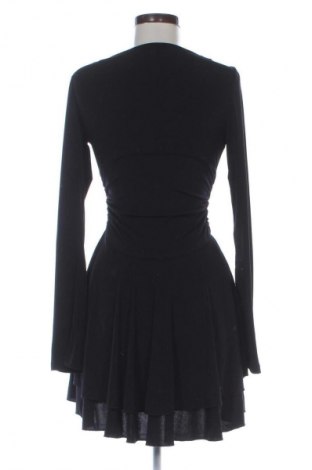 Šaty  Trendyol, Velikost L, Barva Černá, Cena  1 772,00 Kč