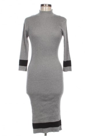 Рокля Unbranded, Размер XL, Цвят Сив, Цена 26,99 лв.