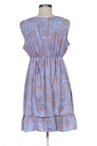 Рокля Unbranded, Размер S, Цвят Многоцветен, Цена 45,22 лв.