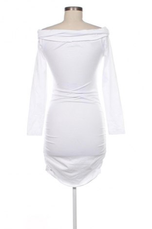 Ruha Unbranded, Méret M, Szín Fehér, Ár 7 800 Ft