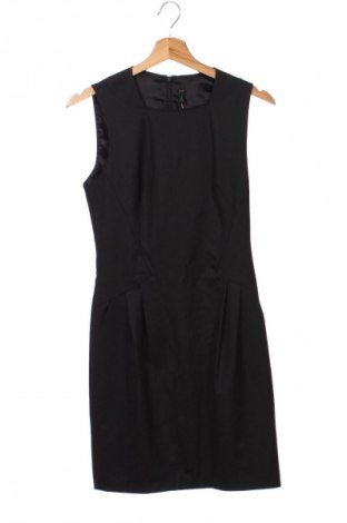 Šaty  United Colors Of Benetton, Velikost XS, Barva Černá, Cena  369,00 Kč