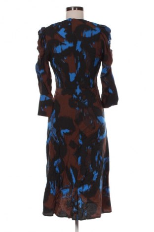 Рокля VILA, Размер S, Цвят Многоцветен, Цена 91,20 лв.