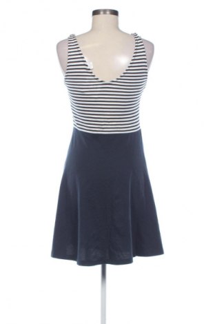 Kleid VILA, Größe M, Farbe Mehrfarbig, Preis 13,81 €