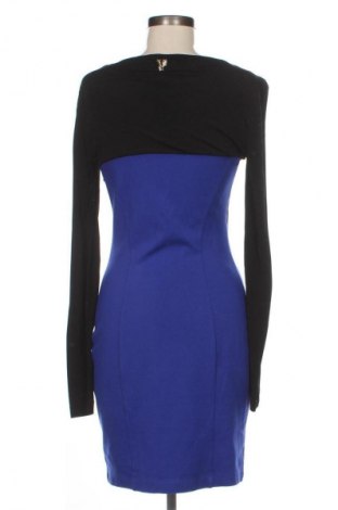 Рокля Versace Jeans, Размер M, Цвят Син, Цена 189,99 лв.