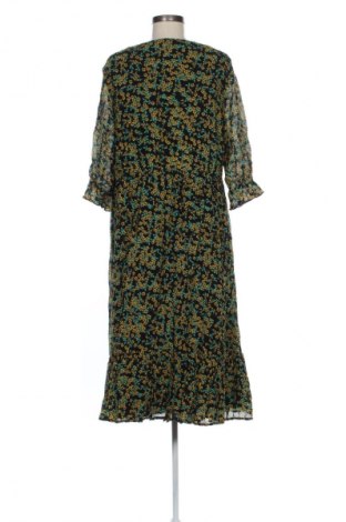 Рокля Yessica, Размер XL, Цвят Многоцветен, Цена 35,99 лв.
