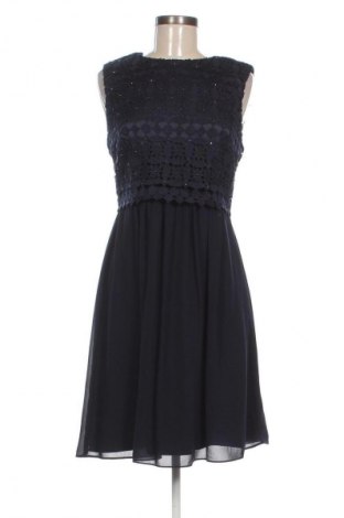 Sukienka Young Couture By Barbara Schwarzer, Rozmiar M, Kolor Niebieski, Cena 194,99 zł