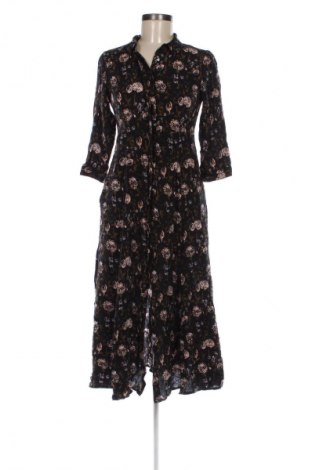 Рокля Zara, Размер M, Цвят Многоцветен, Цена 33,82 лв.