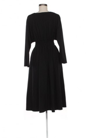 Рокля Zara, Размер M, Цвят Черен, Цена 34,00 лв.