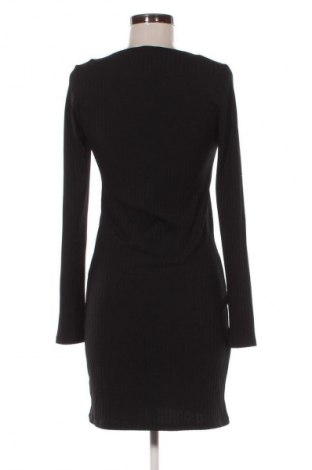 Šaty  Zara, Velikost L, Barva Černá, Cena  299,00 Kč