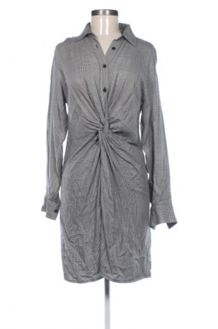 Рокля Zara, Размер M, Цвят Многоцветен, Цена 27,00 лв.