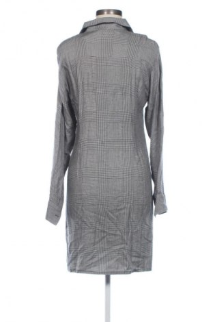 Рокля Zara, Размер M, Цвят Многоцветен, Цена 27,00 лв.