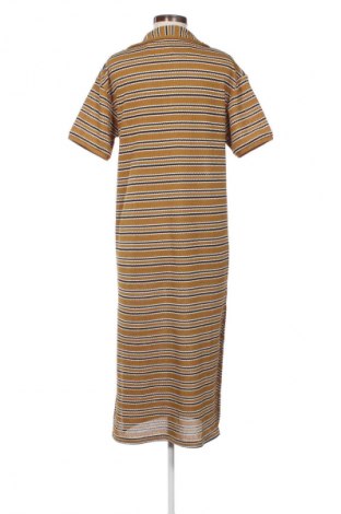 Рокля Zara, Размер S, Цвят Многоцветен, Цена 60,97 лв.