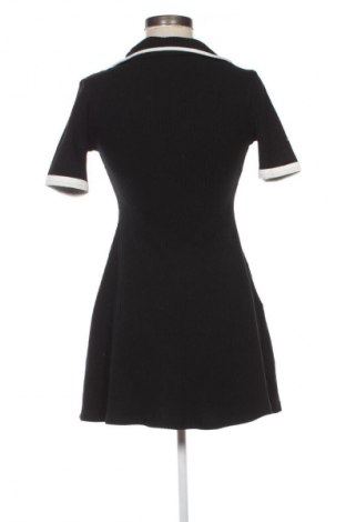 Рокля Zara, Размер M, Цвят Черен, Цена 62,00 лв.