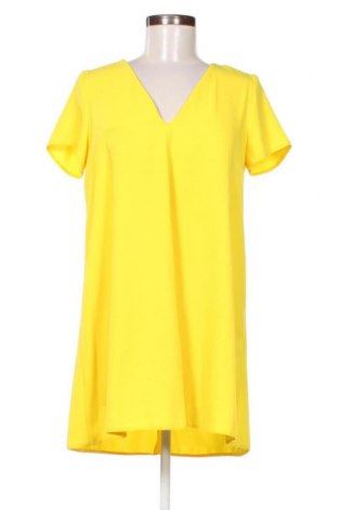 Рокля Zara, Размер XS, Цвят Жълт, Цена 27,00 лв.