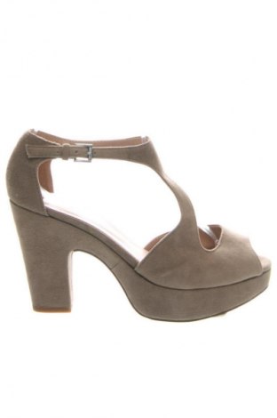 Szandálok Alesya, Méret 37, Szín Bézs, Ár 36 719 Ft