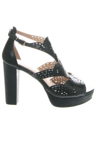 Szandálok Alesya, Méret 39, Szín Fekete, Ár 36 719 Ft