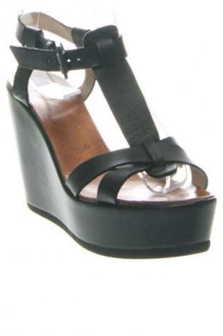 Szandálok Fornarina, Méret 38, Szín Fekete, Ár 15 580 Ft