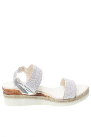 Sandalen Unbranded, Größe 43, Farbe Weiß, Preis 23,99 €