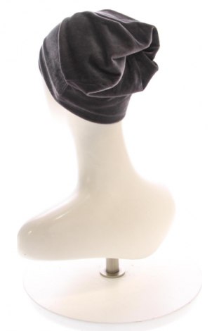 Čiapka  Manguun, Farba Sivá, Cena  10,95 €